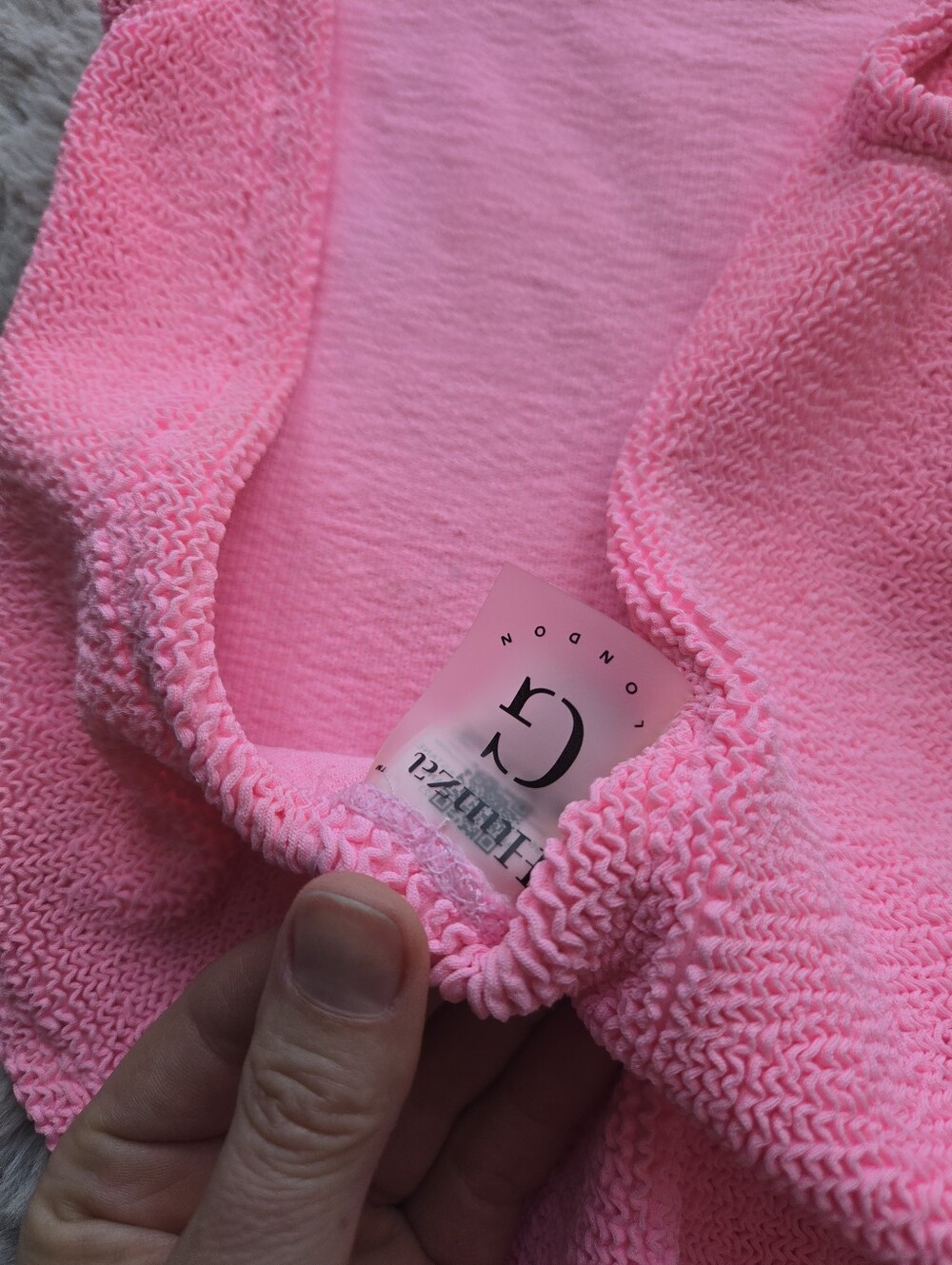 HUNZA G Crinkle Square Neck Bubblegum Swimsuit - Picture 9 of 16